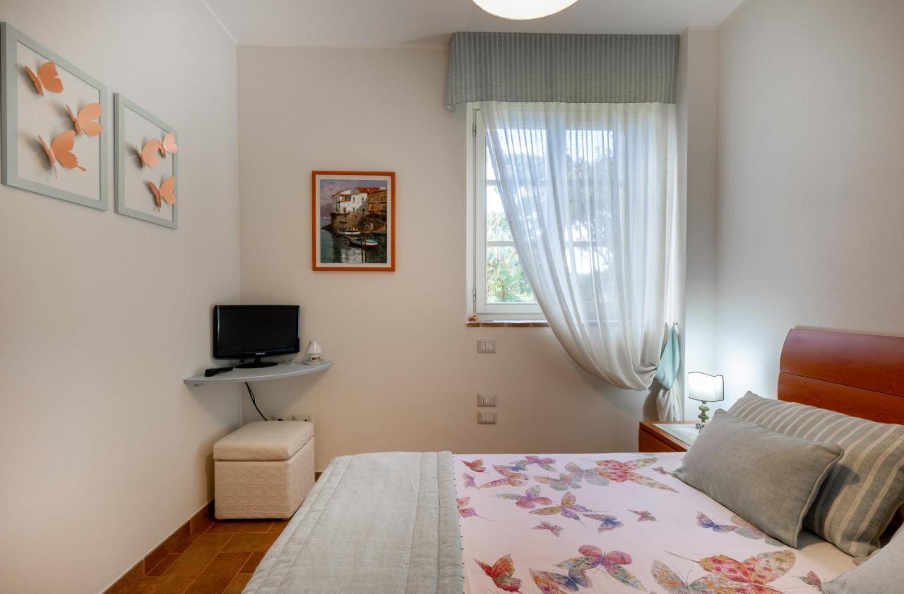 Altra Meta B&B Губбіо Екстер'єр фото