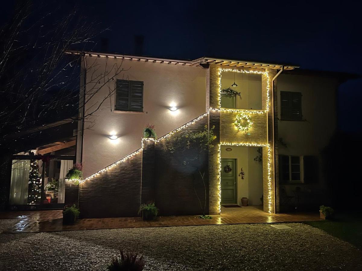 Altra Meta B&B Губбіо Екстер'єр фото